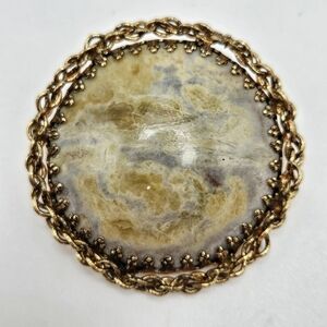 VINTAGE Large Agate Stone Gold Tone Braided Frame Round Brooch Pin